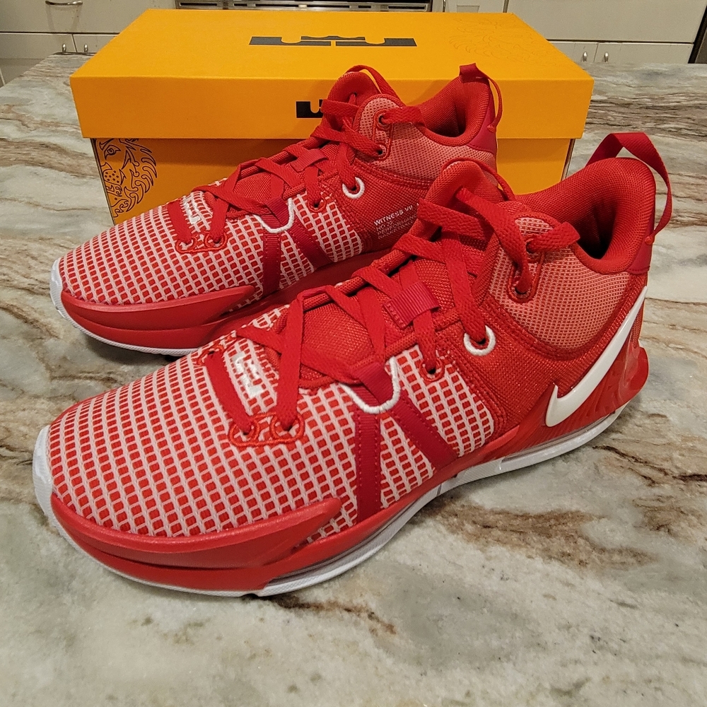 Nike LeBron Witness VII TB, University Red/White, Men's 10.5, NWT in box